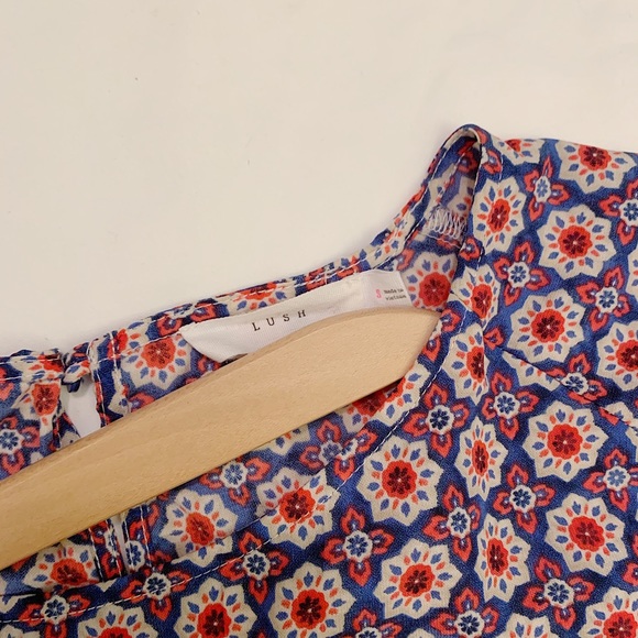 Colorful dress!! - Picture 2 of 6